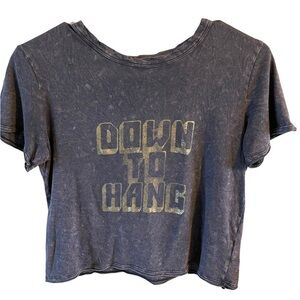 American Eagle crop short sleeve graphic t-shirt size small factory worn look